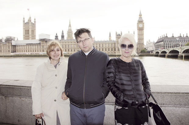 Пут „поплочан” српским костима